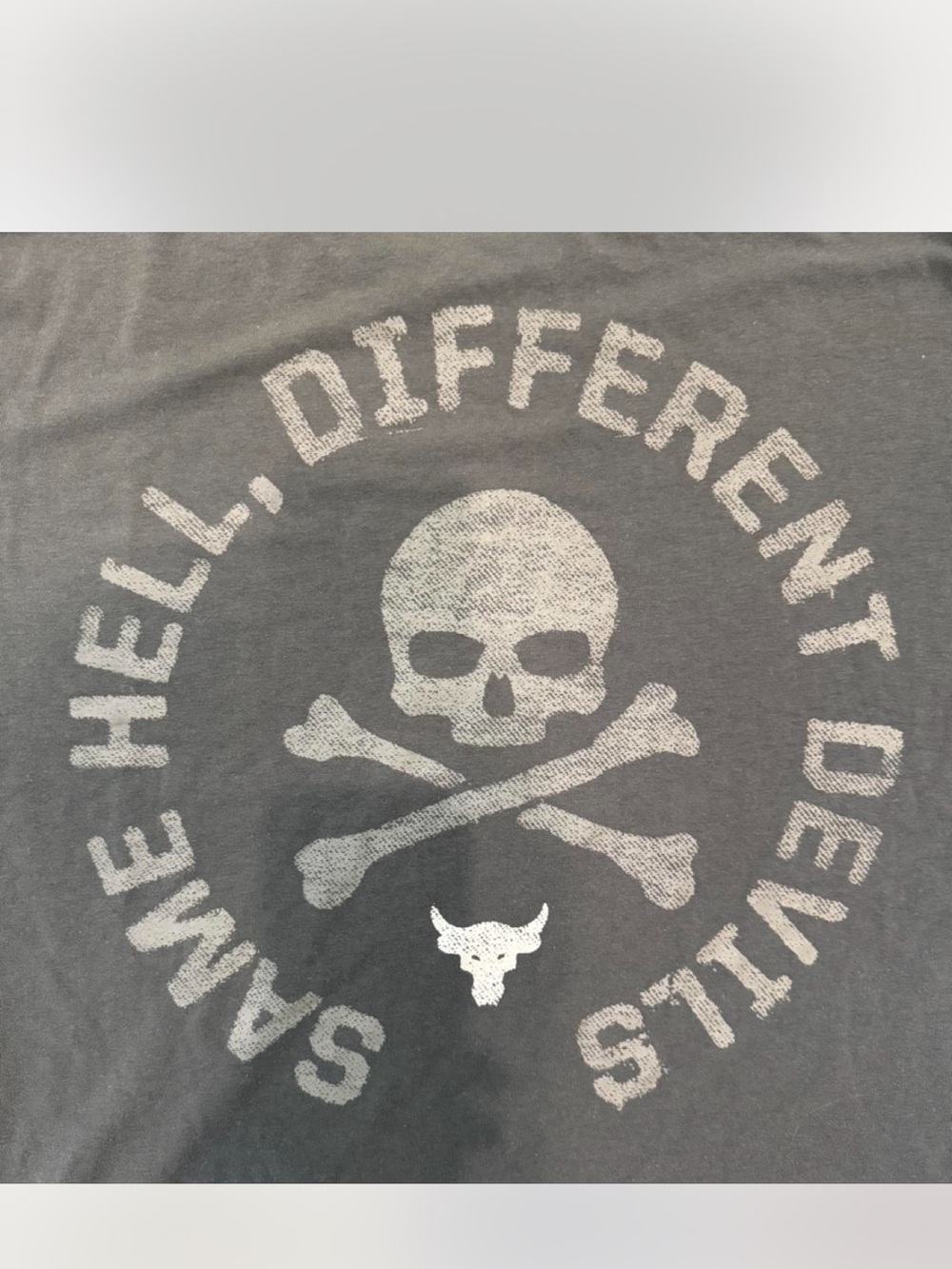 Under Armour Project Rock Men’s Black Skull Graphic Short Sleeve Tee - Picture 2 of 6